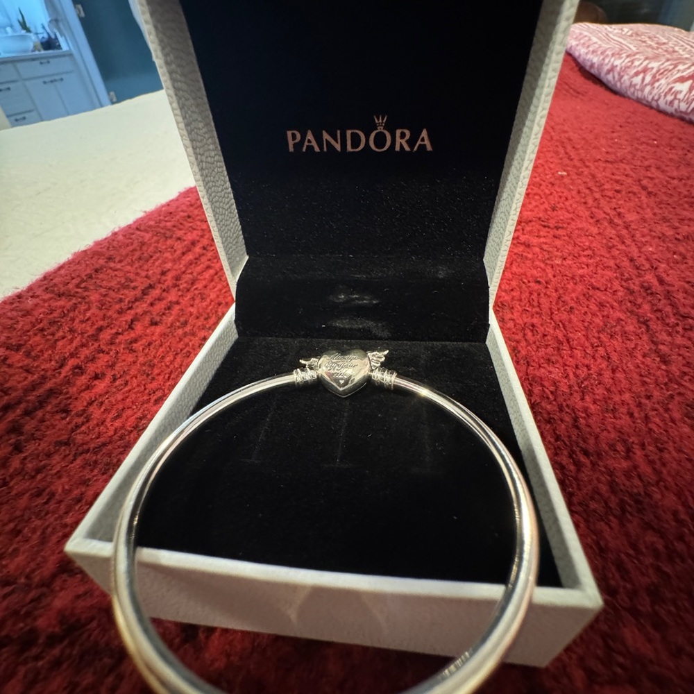 Pandora Sterling Silver Heart Bracelet NWOT